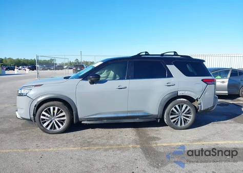 2022 Nissan Pathfinder Platinum 2Wd z USA, uszkodzony, nr VIN 5N1DR3DG6NC243765